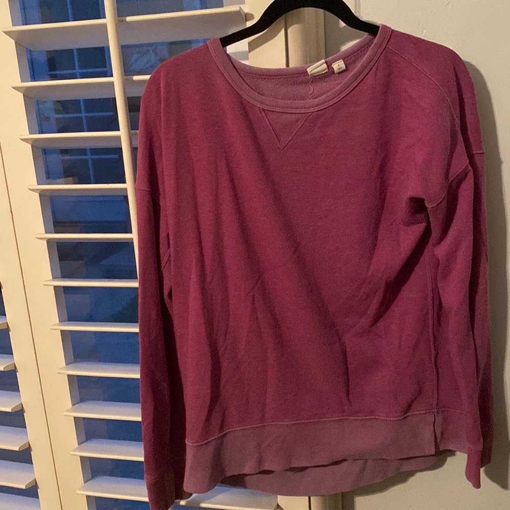 Gap purple sweatshirt size small